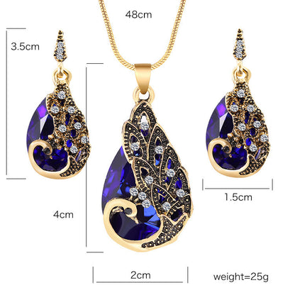 Pendant necklace earring set