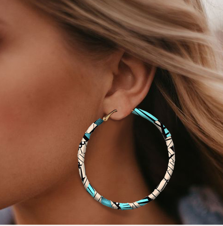 Ethnic print earring