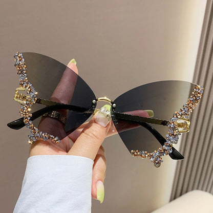 Fashionable And Personalized Exaggerated Sunglasses