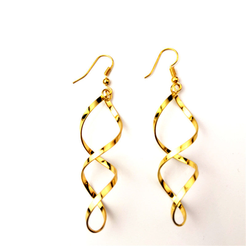 Spiral curved earring