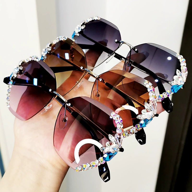 Stereo drilling Sunglasses female diamond Sunglasses sunscreen glasses UV protection