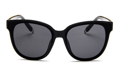 Fashion trend ocean film sunglasses