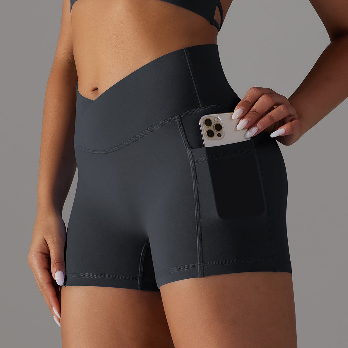 Yoga Shorts With Phone Pocket Design